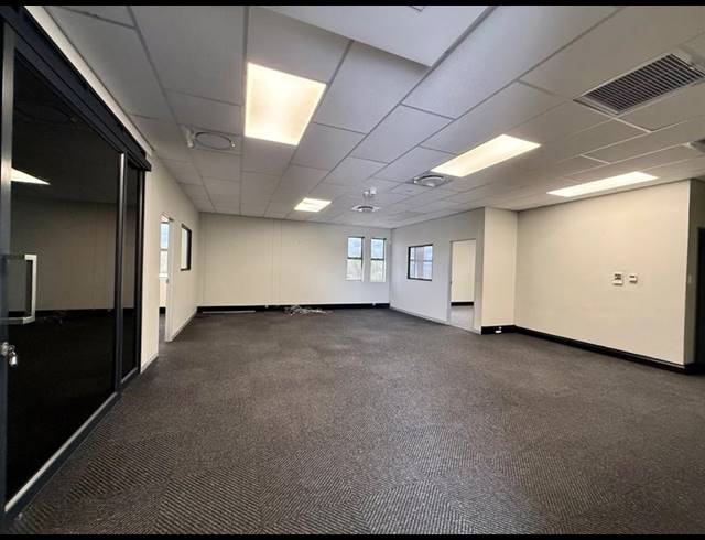 BUSINESS PROPERTY TO RENT IN BENDOR